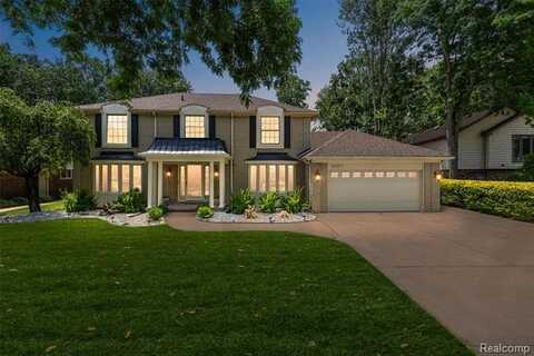 39251 W Royal Doulton Boulevard, Clinton Township, MI 48038