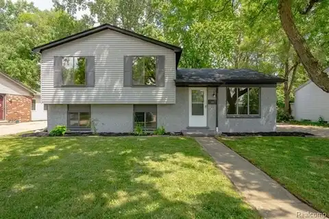 16655 Waterman Drive, Roseville, MI 48066