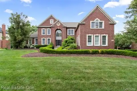 18970 Heather Ridge Drive, Northville, MI 48168