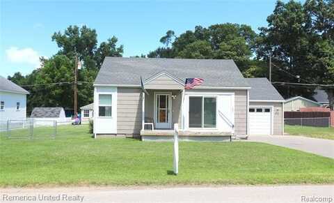 4685 Downing Drive, Pinckney, MI 48169