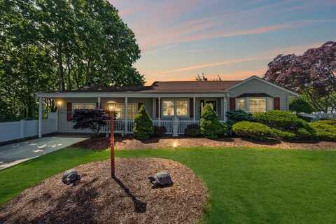 413 Albert Street, Lindenhurst, NY 11757