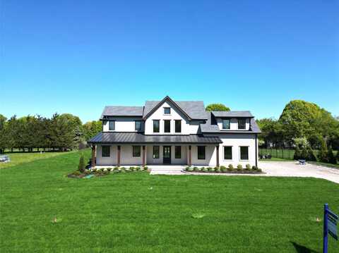 2045 Willow Drive, East Marion, NY 11939
