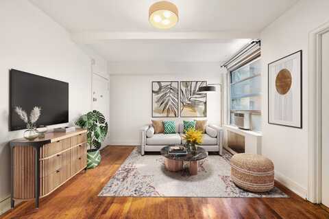325 West 45th Street, New York, NY 10036