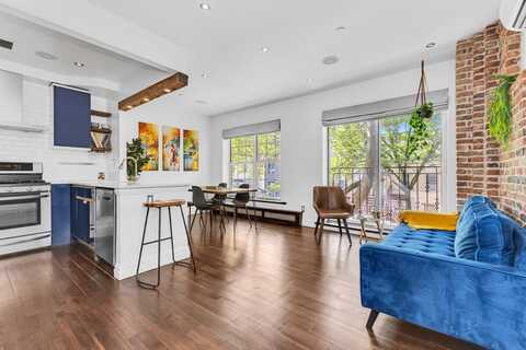 39 Powers Street, Brooklyn, NY 11211