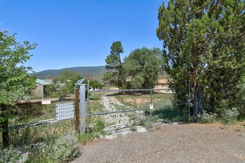 210 RINCON LOOP Road, Tijeras, NM 87059