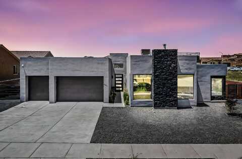 8011 CANONCITO Drive, Albuquerque, NM 87120