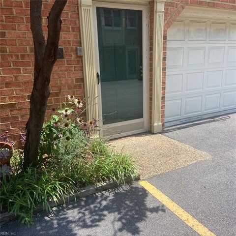 527 W 20th Street, Norfolk, VA 23517