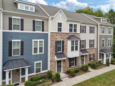 609 Brickell Chase, Chesapeake, VA 23324