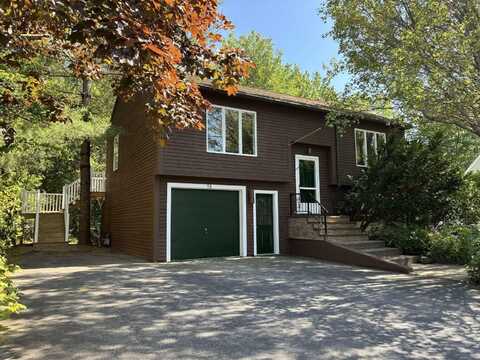 98 Regan Lane, Portland, ME 04103