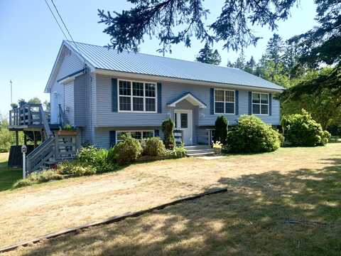 150 Leach Point Road, Perry, ME 04667