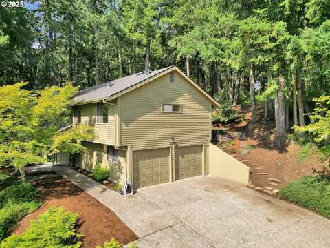 768 BROOKSIDE DR, Eugene, OR 97401