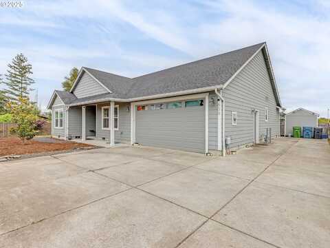 609 LINCOLN ST, Silverton, OR 97381
