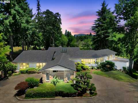 602 SPYGLASS DR, Eugene, OR 97401