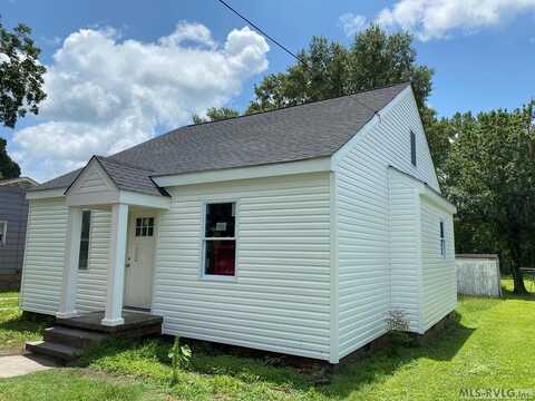 605 Brunswick Ave, Emporia, VA 23847