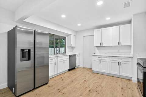 1461 Mariposa Drive NE, Palm Bay, FL 32905