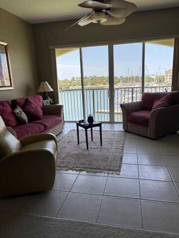 14 Harbour Isle Drive W, Fort Pierce, FL 34949