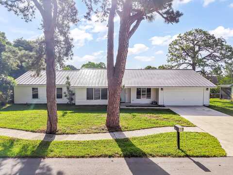 709 Warren Drive, Jupiter, FL 33458