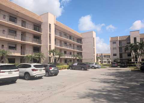 10207 Sunrise Lakes Boulevard, Sunrise, FL 33322
