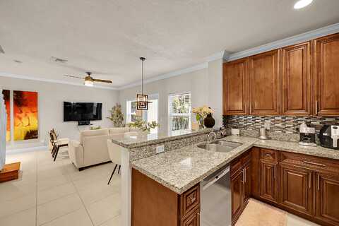 410 NE 1st Avenue, Pompano Beach, FL 33060