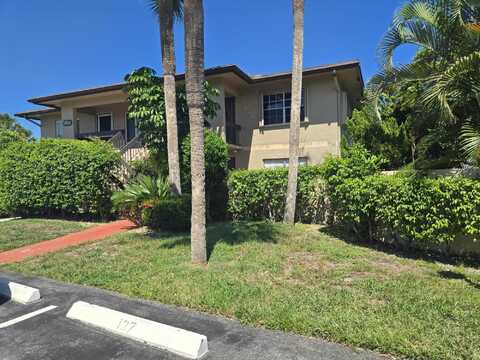13761 Via Aurora, Delray Beach, FL 33484