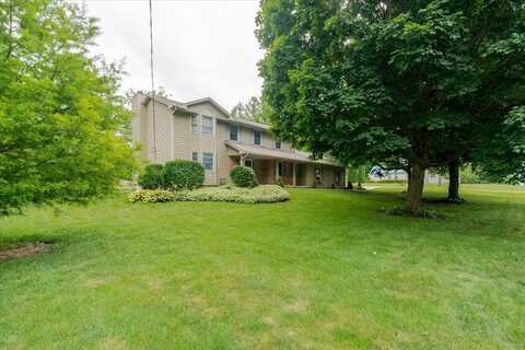 201 N Broadway Street, Hudson, IL 61748
