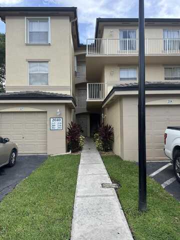 2040 Greenview Shores Boulevard, Wellington, FL 33414