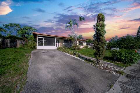 320 S 12th Street, Lantana, FL 33462