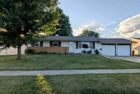 108 Janet Avenue, Rochelle, IL 61068