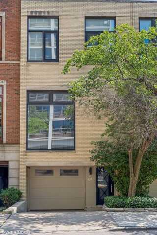 65 W Schiller Street, Chicago, IL 60610