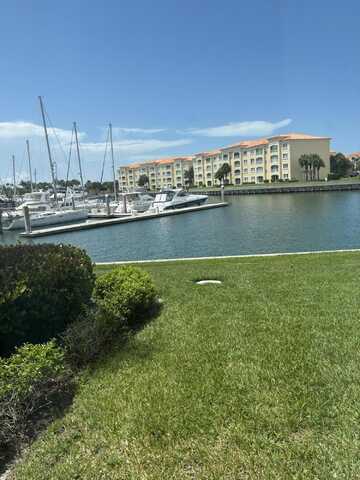 16 Harbour Isle Drive W, Fort Pierce, FL 34949