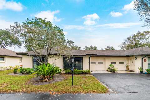 10086 Eaglewood Road, Boynton Beach, FL 33436