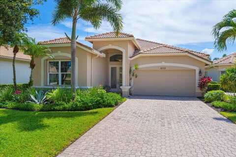 8332 Muirfield Way, Port Saint Lucie, FL 34986