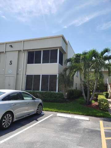 904 Flanders S, Delray Beach, FL 33484