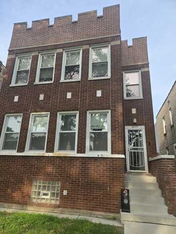 1635 N Meade Avenue, Chicago, IL 60639