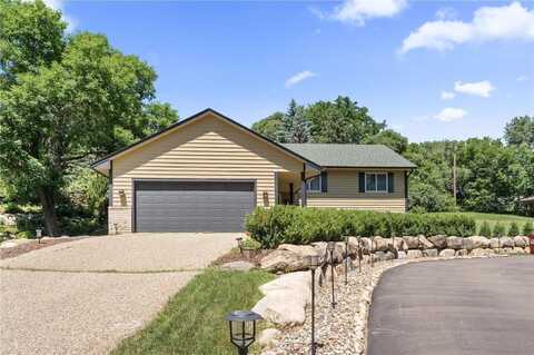 8508 Park Knoll Circle, Bloomington, MN 55438