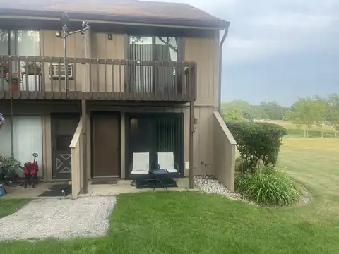 64 Aspen Colony, Fox Lake, IL 60020
