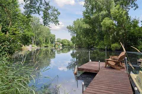 549 Vicki Lane, Shoreview, MN 55126