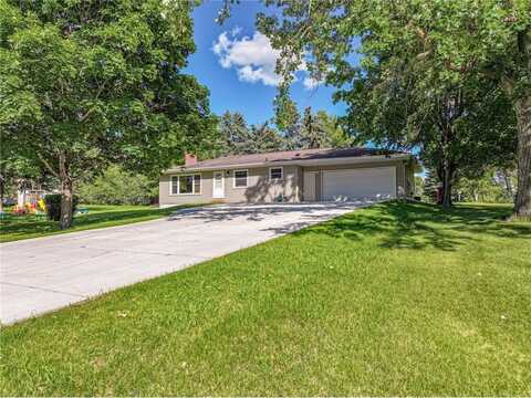 1007 Ruby Street NW, Alexandria, MN 56308