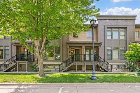 326 E Travelers Trail, Burnsville, MN 55337