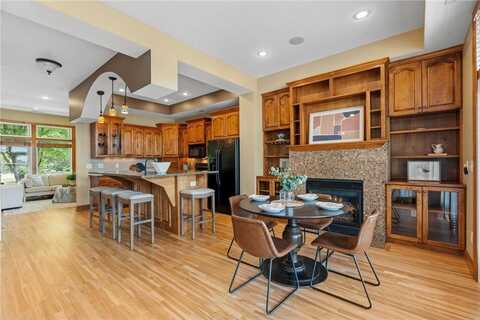326 E Travelers Trail, Burnsville, MN 55337