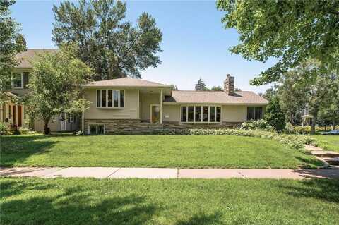 1281 W Minnehaha Parkway, Minneapolis, MN 55419