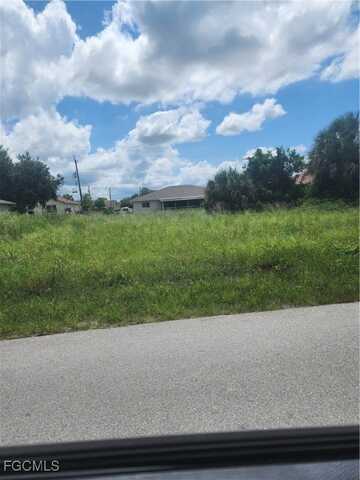 1131 Gilbert Avenue S, Lehigh Acres, FL 33973