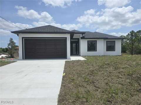 987 Edgerton Avenue, Lehigh Acres, FL 33974