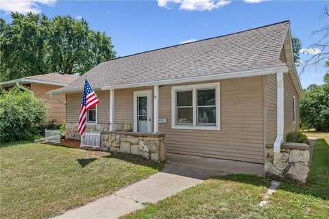 19 Lenox Street, Winona, MN 55987