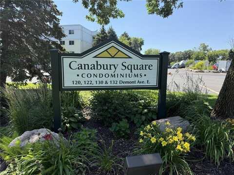 120 Demont Avenue E, Little Canada, MN 55117