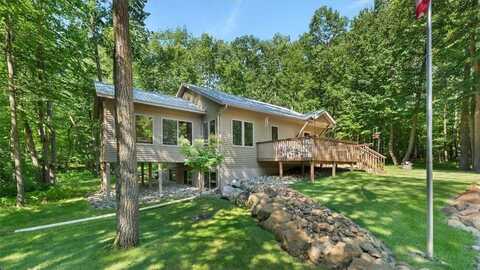 2040 Fairview Beach Road NE, Alexandria, MN 56308