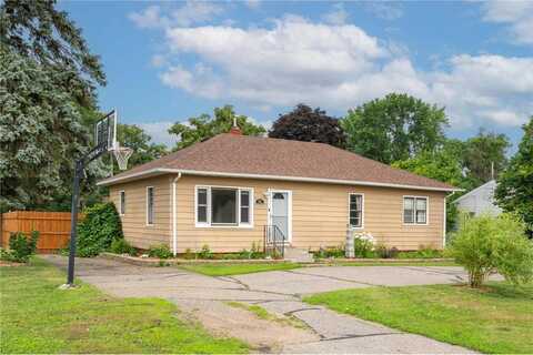 331 4th Avenue NE, Waite Park, MN 56387