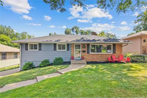 2905 W 70 1/2 Street, Richfield, MN 55423
