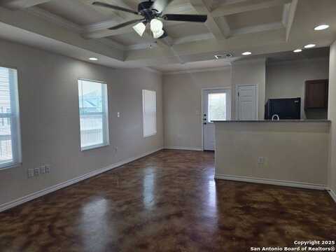 16821 showdown, Selma, TX 78154