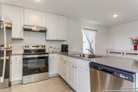 7222 Yellow Sapphire, San Antonio, TX 78263
